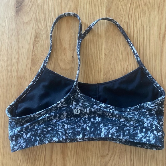 Lululemon Flow Y Bra *Nulu Sz 6 Leafy Imprint - Picture 2 of 2